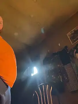 Bigfarmdaddy69 Live XXX-Chat
