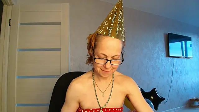 LioraWeiss Show in webcam