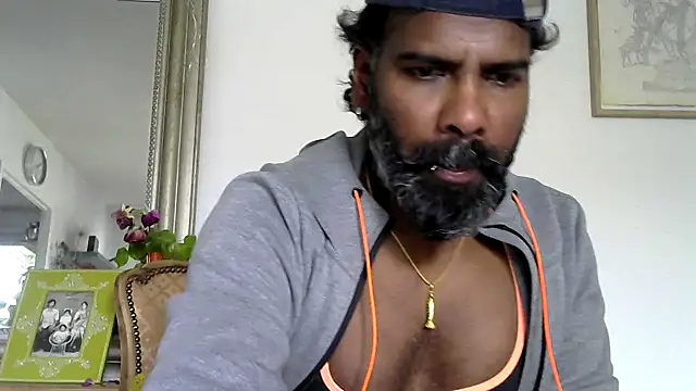 frenchblackc31's Live XXX Chat