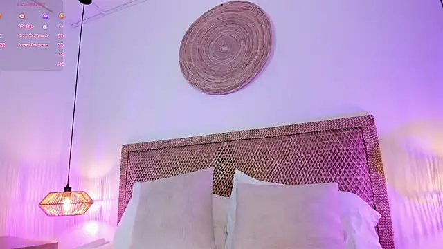 desireee_'s Live XXX Chat