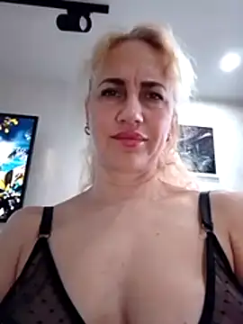 KissMiSveet Live XXX Chat