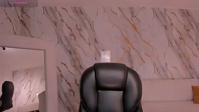 Živý XXX chat NatalieLewis