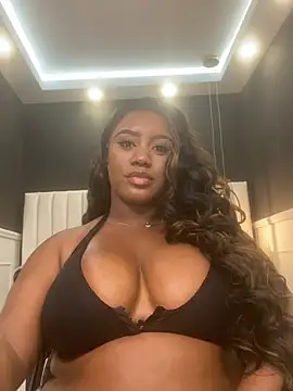 Chatroom XXX en direct de laia_fisher_