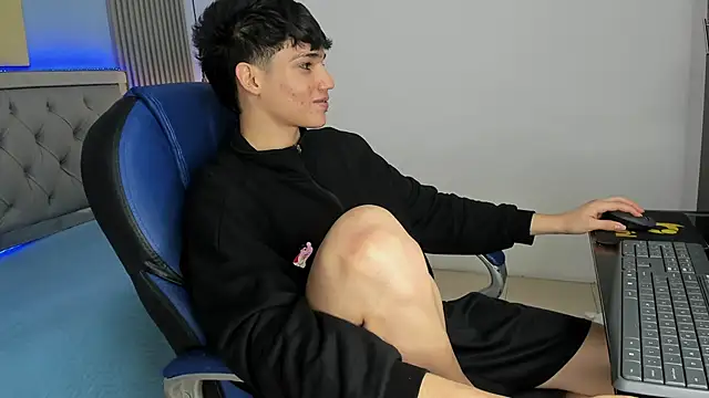 Chatroom XXX en direct de SamBlack_