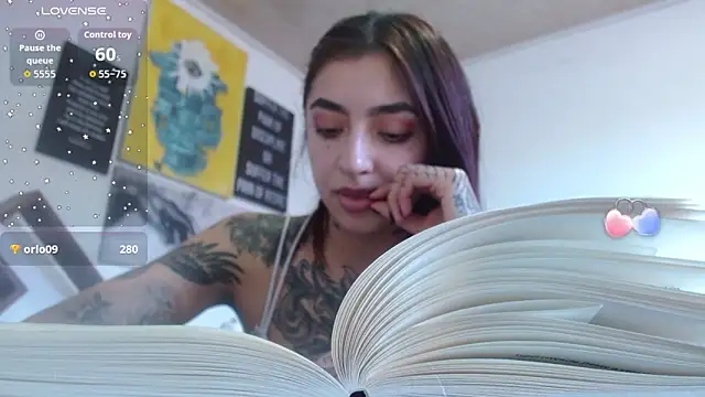 ZoeBakers_ Chat XXX in diretta