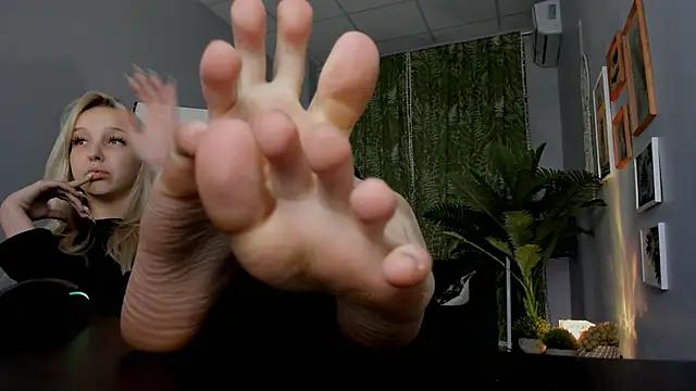 Chatroom XXX en direct de MaoqiBeverly