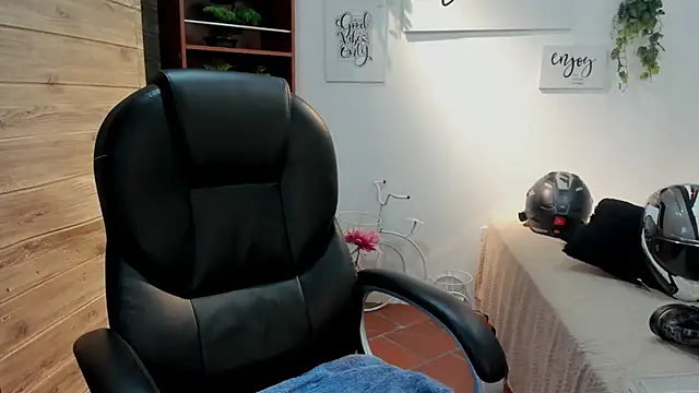 coby_cum – webcam-show