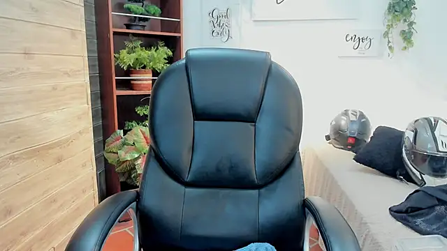 coby_cum's Live XXX Chat