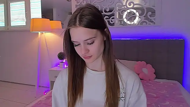 LuisaClover – Naživo XXX chat