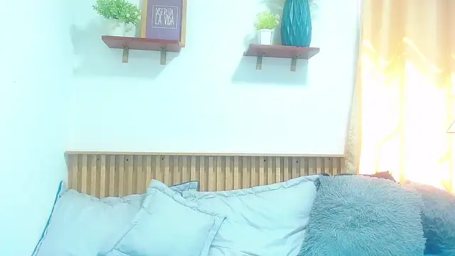 Violet_2003's Live XXX Chat