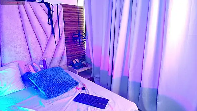 KimberlyFox_t's Live XXX Chat