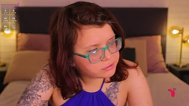Czat XXX na żywo – Ariell_Mini