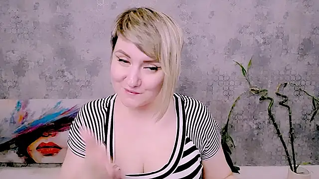 Djullia – Live XXX-chat