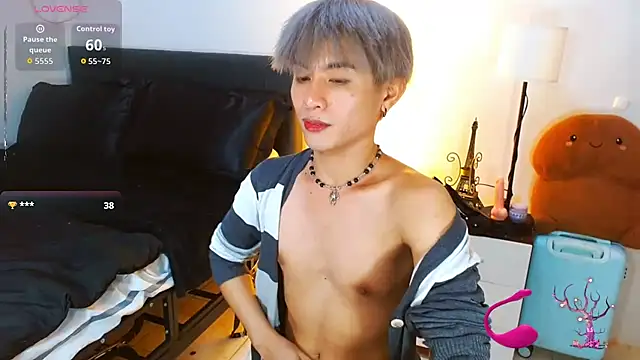 Chatroom XXX en direct de WildestTwink