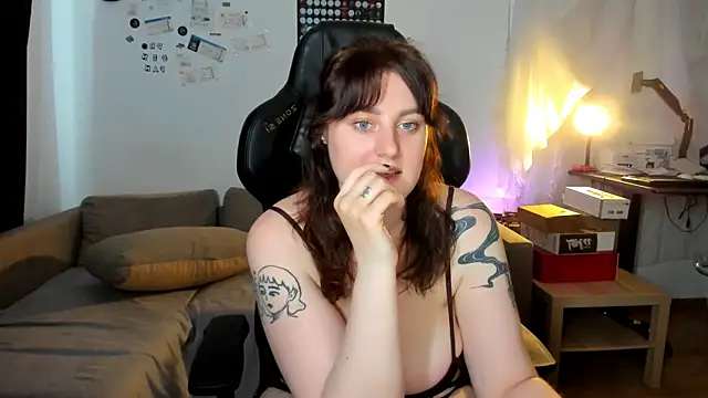 Živý XXX chat KiraKoval