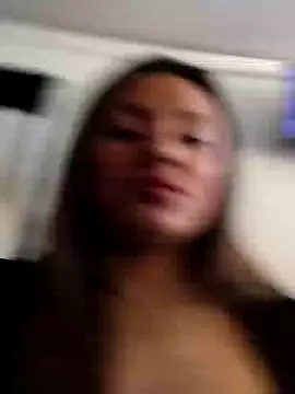 XXX chat uživo modela CynthiaMore