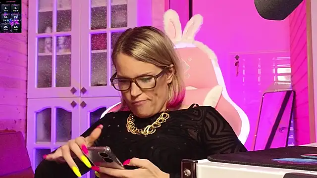 Lady_Shine's Live XXX Chat