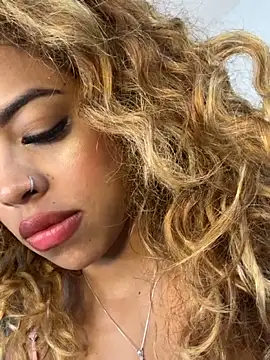 SarahCinnamon-'s Live XXX Chat
