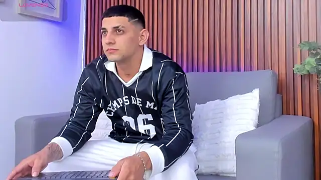 Alex_cute77 Pertunjukan Webcam