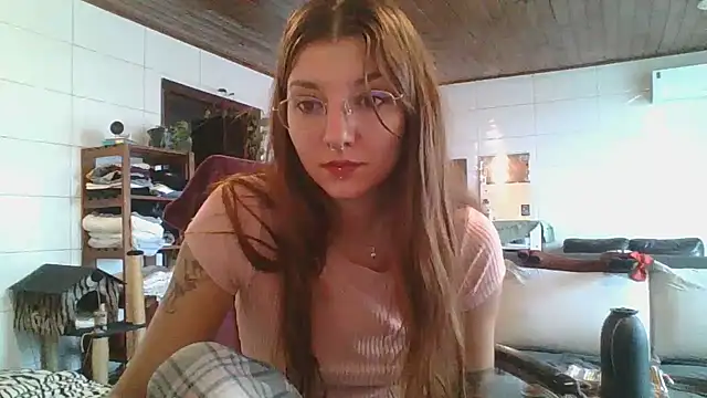 Show modela SweetyBabyDemon na web-kameri