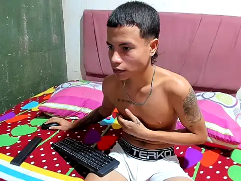 Nikoll_couplee Obrolan Langsung XXX