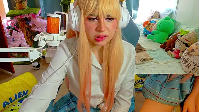minakitsume's Live XXX Chat