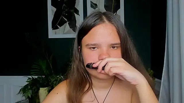 AdeleCruz's Live XXX Chat
