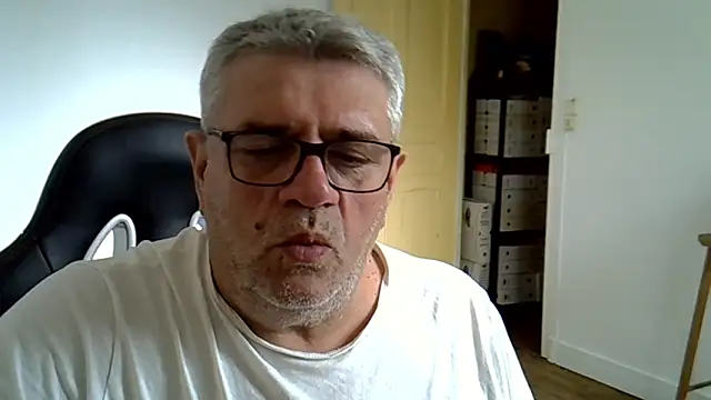 Pokazy przed kamerką – Laurent_oldmen