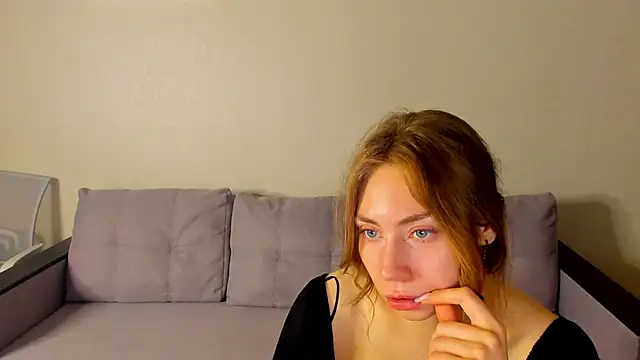 Leslie_Whait Live XXX-Chat