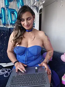 Chat XXX en directo de marilyn_love6969