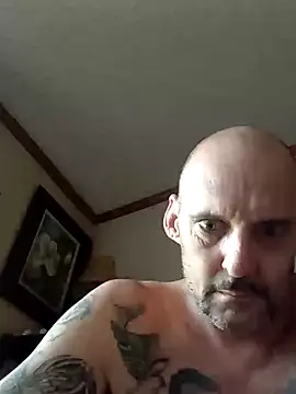 ClydeCan409 Chat XXX live