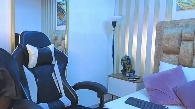 Chat +18 de amara_queen_ ao vivo