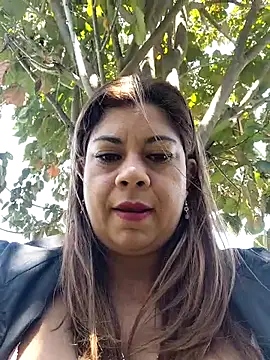 แชท XXX สดของ Laura-Hernandez