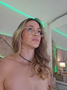 ClaradelMar's Live XXX Chat