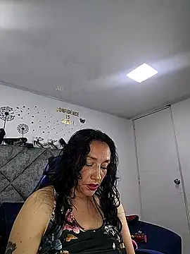 Shantey_Laurent Chat XXX live