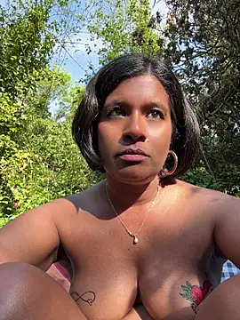 Chat +18 de Melarose82 ao vivo