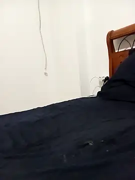 Dirtymorrocainbabe: διαδικτυακό σόου στην κάμερα