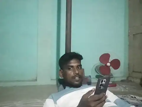 Tamilgud23 在線直播表演