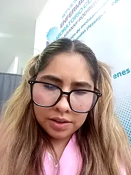_Susy-Office1: απευθείας συνομιλία ΧΧΧ