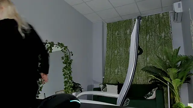 XXX chat uživo modela MaoqiBeverly