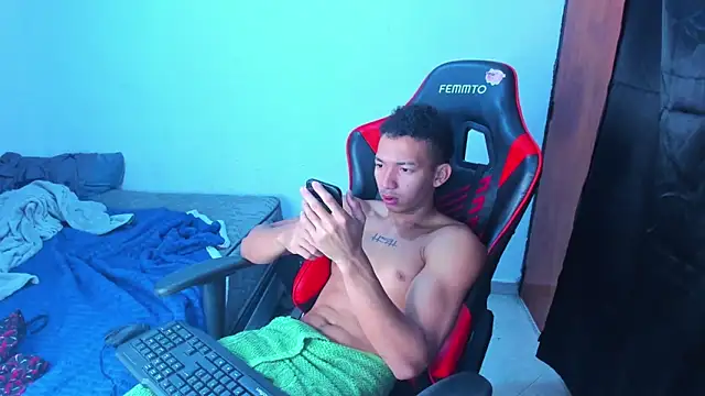 JuanchiT66 Show Webcam