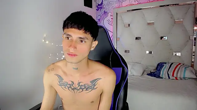 Chat +18 de AAA_WHITE ao vivo