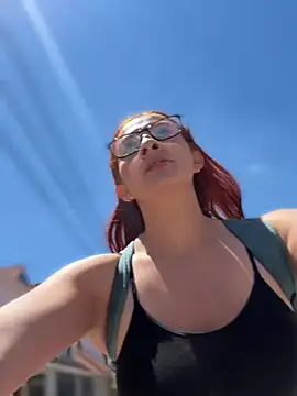 Czat XXX na żywo – Samyra_Biker12