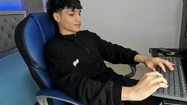 SamBlack_'s Live XXX Chat