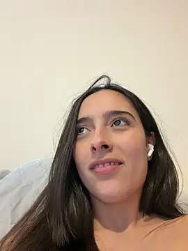 swrennn19 Adlı Modelin Canlı XXX Sohbeti