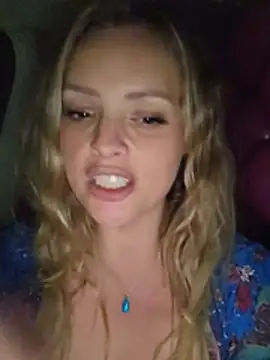 Bridgette03 Pertunjukan Webcam