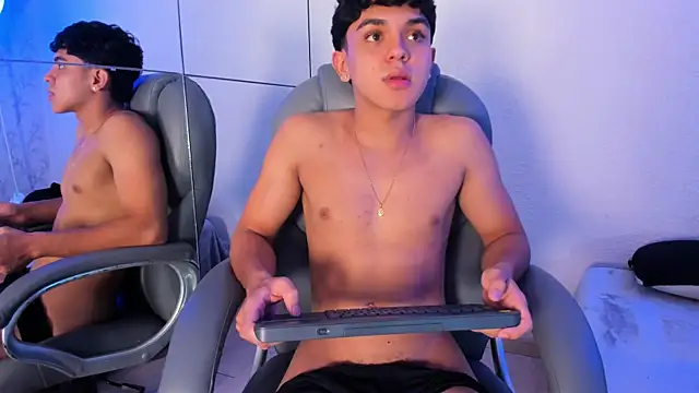 Онлайн чат XXX _TaylorBlack