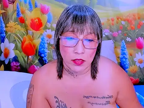 indianroxy: онлайн-секс-чат