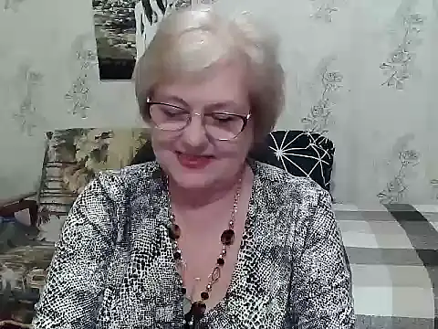 Renata62011: διαδικτυακό σόου στην κάμερα