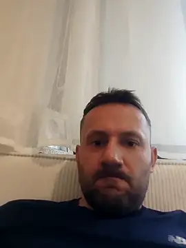 Show modela defaktor na web-kameri